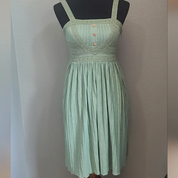 Matilda Jane Dresses | Matilda Jane Joanna Gaines Sage Grass Roots Pleated Baby Doll Dress | Color: Green | Size: Xs | Mintforyou's Closet Matilda Jane Dresses | Matilda Jane Joanna Gaines Sage Grass Roots Pleated Baby Doll Dress | Color: Green | Size: Xs | Mintforyou's Closet